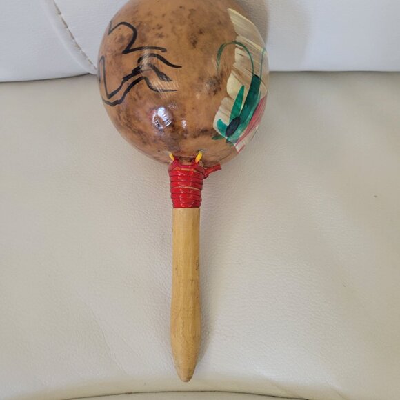 Handmade Cancun Mexico Maraca With Colorful Hand-Painted Design - Picture 9 of 9